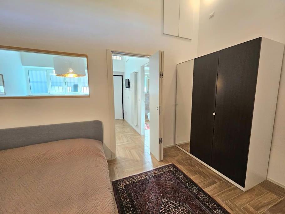 Grazioso Bilocale Ristrutturato Vicino Stazione/metro Appartement